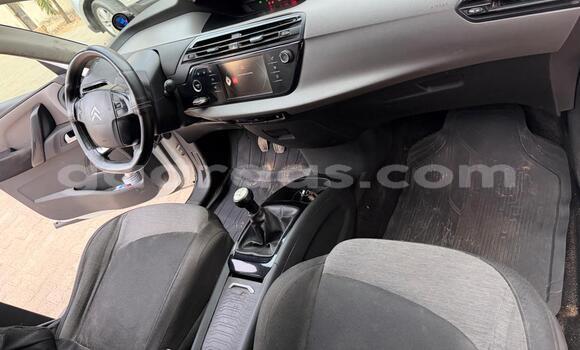 Acheter Occasion Voiture Citroen C4picasso Blanc à Dakar, Dakar Acheter Occasion Voiture Citroen C4picasso Blanc à Dakar, Dakar