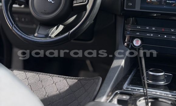Dieundeu Imported Jaguar F-Pace Bleu de nuit Auto in Dakar in Dakar Dieundeu Imported Jaguar F-Pace Bleu de nuit Auto in Dakar in Dakar