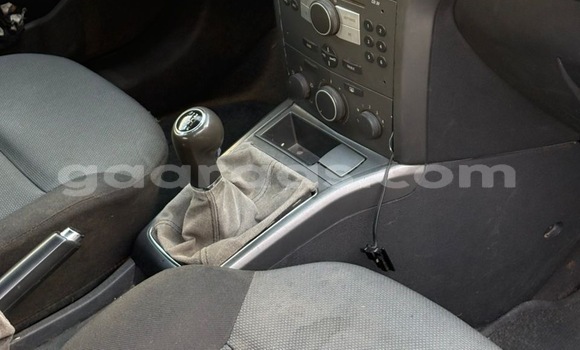 Acheter Occasion Voiture Opel Astra Beige à Dakar, Dakar Acheter Occasion Voiture Opel Astra Beige à Dakar, Dakar