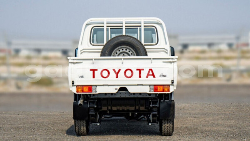 Big with watermark toyota land cruiser dakar dakar 33320