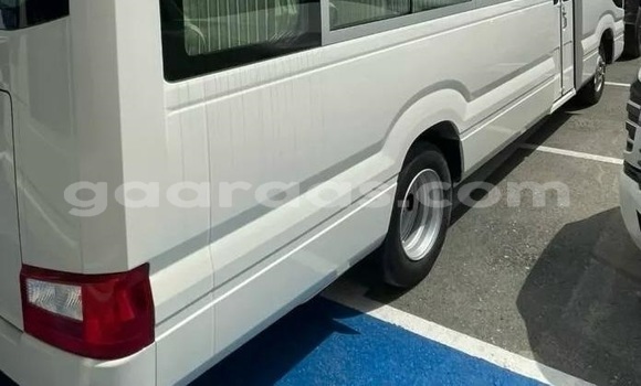 Dieundeu Occasion Toyota Coaster White Auto in Dakar in Dakar Dieundeu Occasion Toyota Coaster White Auto in Dakar in Dakar