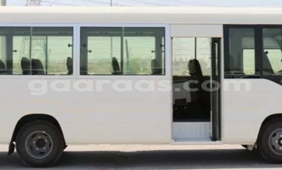 Dieundeu Occasion Toyota Coaster White Auto in Dakar in Dakar Dieundeu Occasion Toyota Coaster White Auto in Dakar in Dakar