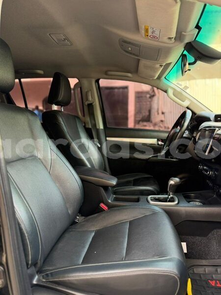 Big with watermark toyota hilux dakar dakar 33330