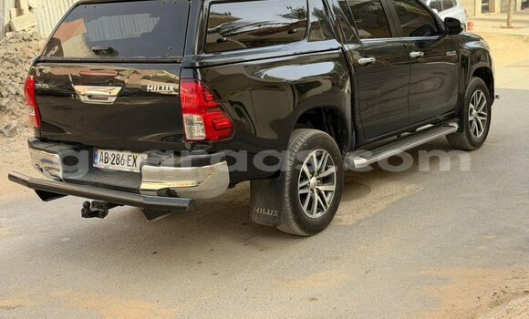 Acheter Occasion Voiture Toyota Hilux Noir à Dakar, Dakar Acheter Occasion Voiture Toyota Hilux Noir à Dakar, Dakar