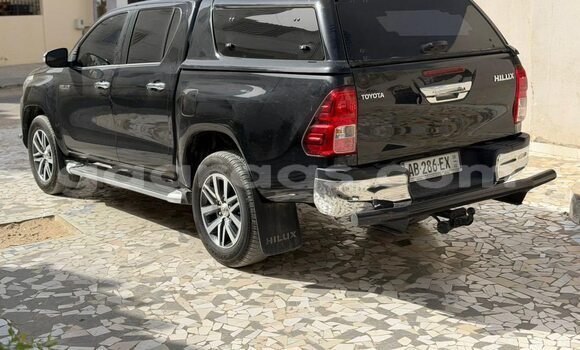 Acheter Occasion Voiture Toyota Hilux Noir à Dakar, Dakar Acheter Occasion Voiture Toyota Hilux Noir à Dakar, Dakar