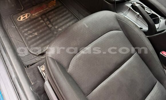 Acheter Occasion Voiture Hyundai Elantra Bleu à Dakar, Dakar Acheter Occasion Voiture Hyundai Elantra Bleu à Dakar, Dakar