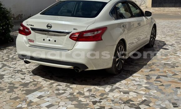 Acheter Occasion Voiture Nissan Altima Blanc à Dakar, Dakar Acheter Occasion Voiture Nissan Altima Blanc à Dakar, Dakar