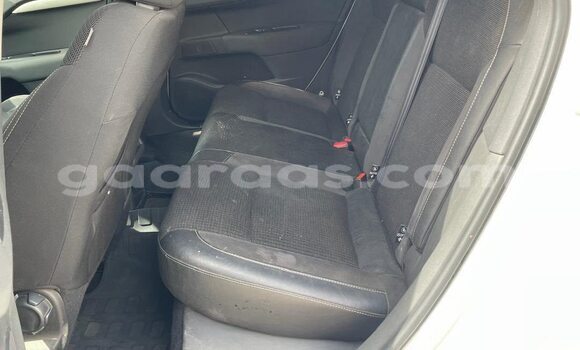 Dieundeu Occasion Citroen C4 White Auto in Dakar in Dakar Dieundeu Occasion Citroen C4 White Auto in Dakar in Dakar