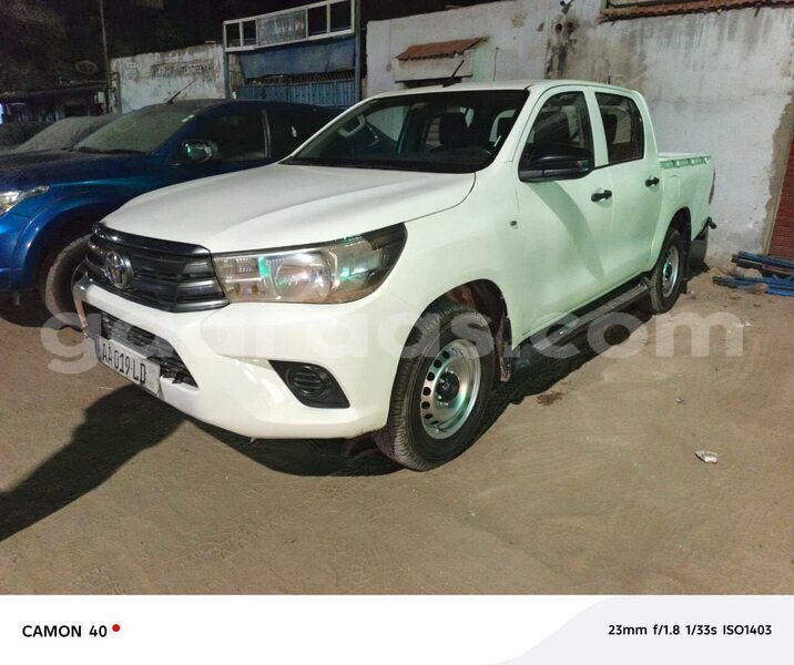 Big with watermark toyota hilux dakar dakar 33346