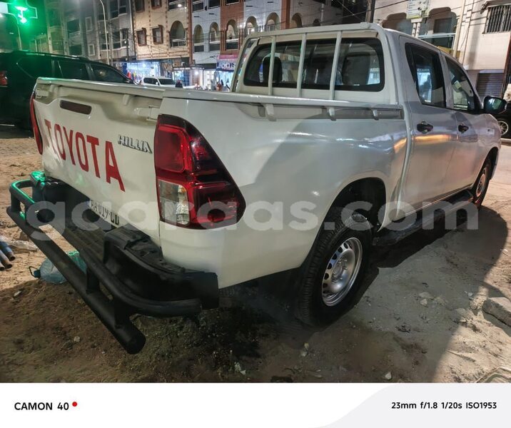 Big with watermark toyota hilux dakar dakar 33346