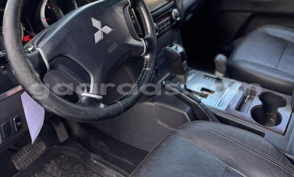 Dieundeu Occasion Mitsubishi Dingo Red Auto in Dakar in Dakar Dieundeu Occasion Mitsubishi Dingo Red Auto in Dakar in Dakar