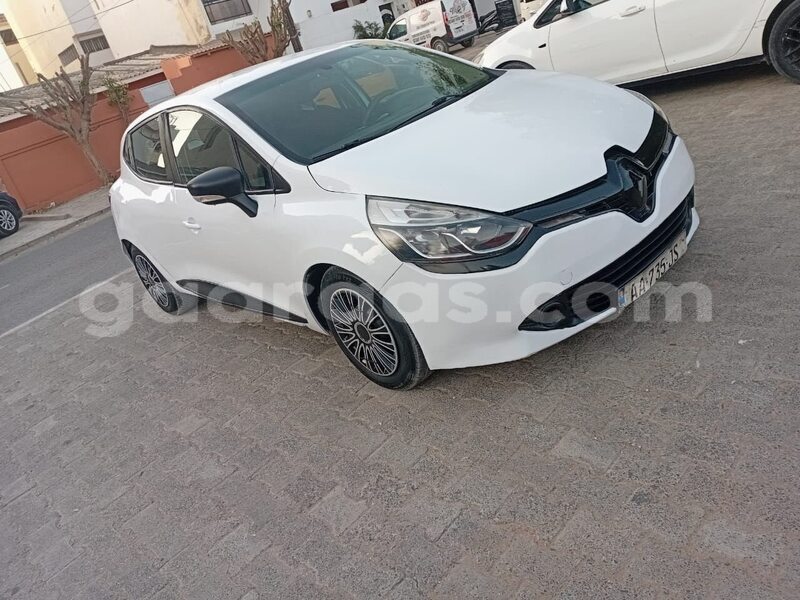 Big with watermark renault clio dakar dakar 33349