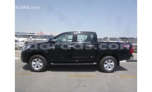Acheter Import Voiture Toyota Hilux Noir à Import - Dubai, Dakar Acheter Import Voiture Toyota Hilux Noir à Import - Dubai, Dakar