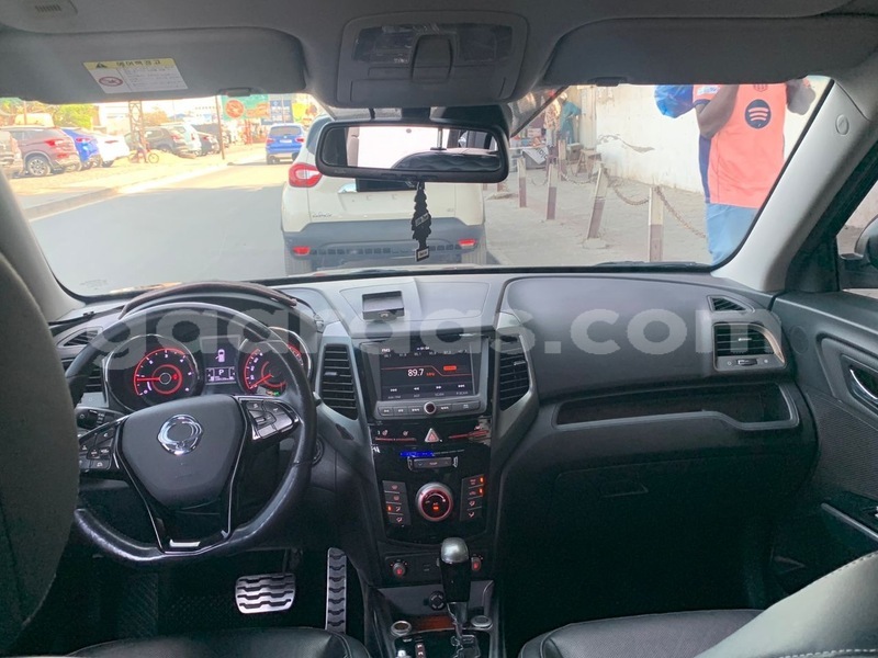 Big with watermark ssangyong tivoli dakar dakar 33359