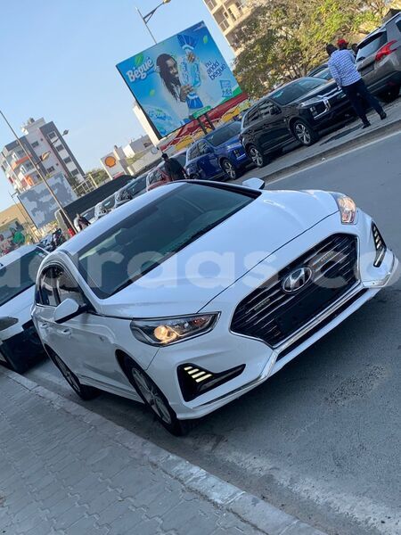 Big with watermark hyundai solaris dakar dakar 33360