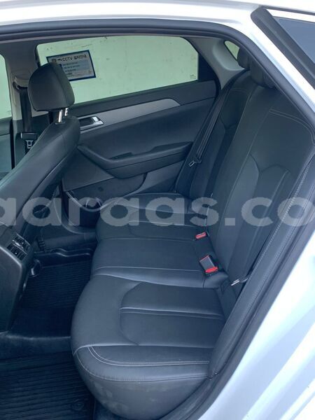 Big with watermark hyundai solaris dakar dakar 33360