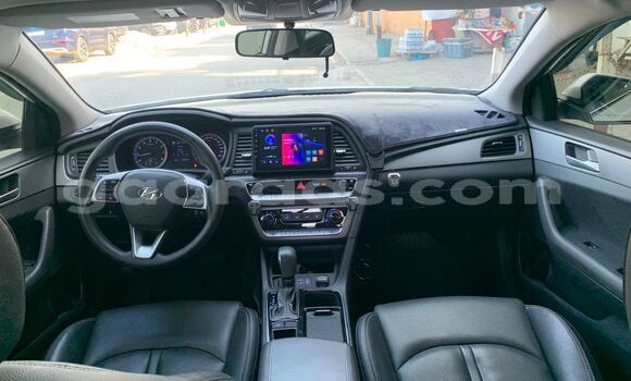 Acheter Occasion Voiture Hyundai Solaris Blanc à Dakar, Dakar Acheter Occasion Voiture Hyundai Solaris Blanc à Dakar, Dakar