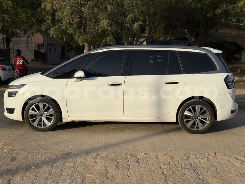 Big with watermark citroen c4picasso dakar dakar 33363