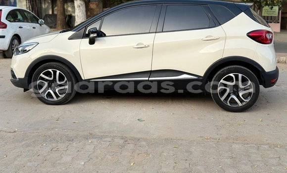 Dieundeu Occasion Renault Samsung Qm3 Beige Auto in Dakar in Dakar Dieundeu Occasion Renault Samsung Qm3 Beige Auto in Dakar in Dakar