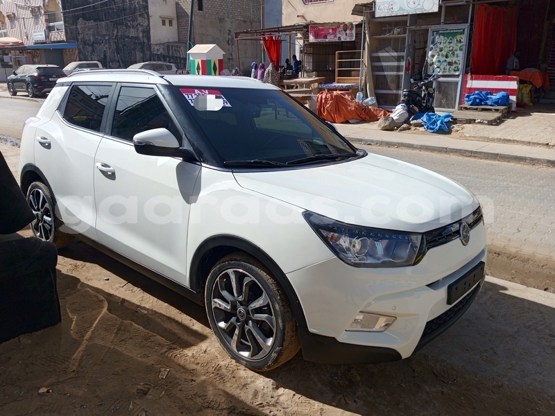 Big with watermark ssangyong tivoli dakar dakar 33375