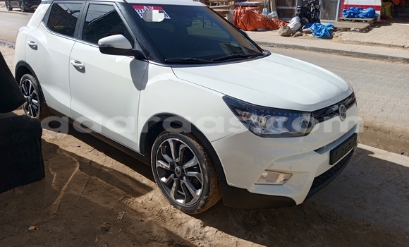 Buy New SsangYong Tivoli White Car in Dakar in Dakar Buy New SsangYong Tivoli White Car in Dakar in Dakar