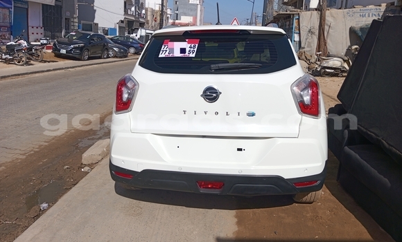 Buy New SsangYong Tivoli White Car in Dakar in Dakar Buy New SsangYong Tivoli White Car in Dakar in Dakar