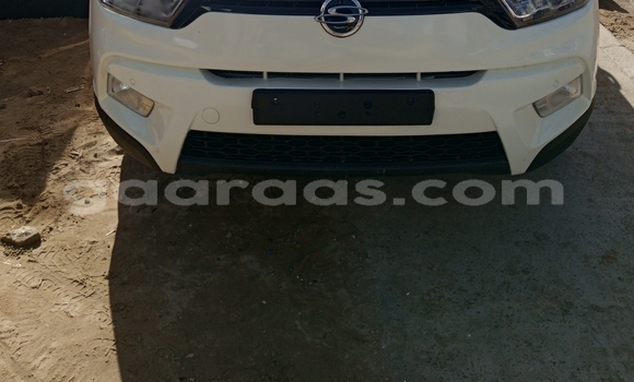 Buy New SsangYong Tivoli White Car in Dakar in Dakar Buy New SsangYong Tivoli White Car in Dakar in Dakar