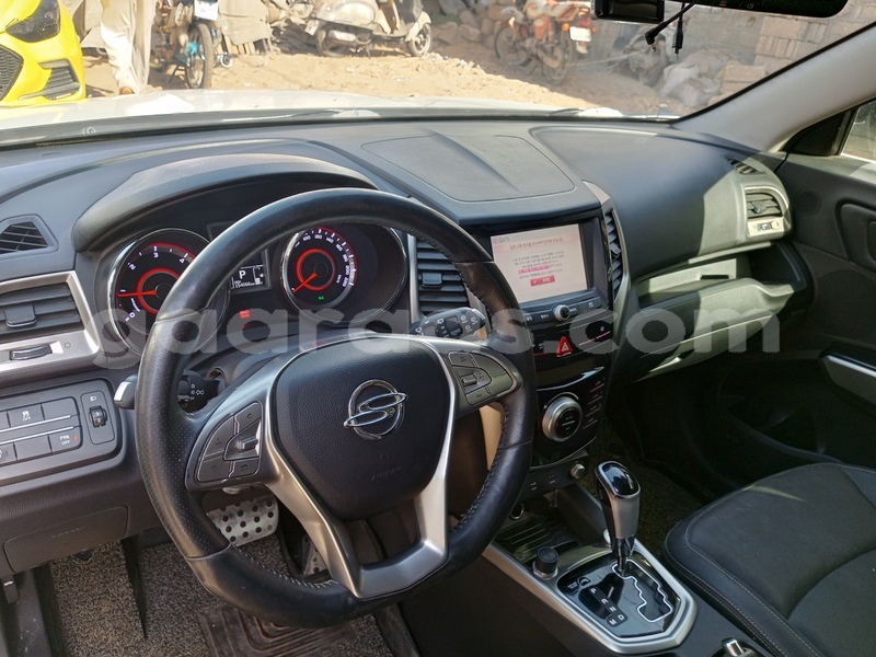 Big with watermark ssangyong tivoli dakar dakar 33375