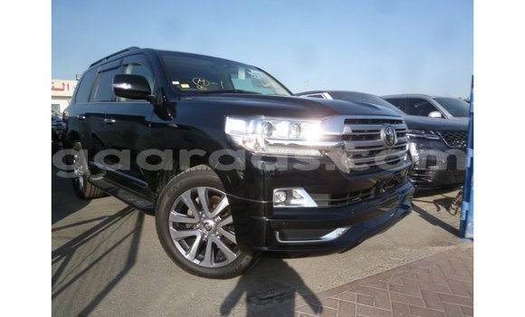 Acheter Import Utilitaire Toyota Land Cruiser Noir à Import - Dubai, Dakar Acheter Import Utilitaire Toyota Land Cruiser Noir à Import - Dubai, Dakar