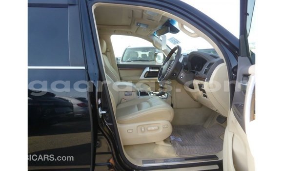 Acheter Import Utilitaire Toyota Land Cruiser Noir à Import - Dubai, Dakar Acheter Import Utilitaire Toyota Land Cruiser Noir à Import - Dubai, Dakar