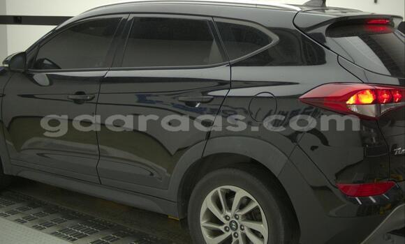 Buy Used Hyundai Tucson Black Car in Dakar in Dakar