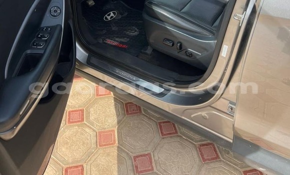 Buy Used Hyundai Santa Fe Gris souris Car in Dakar in Dakar Buy Used Hyundai Santa Fe Gris souris Car in Dakar in Dakar