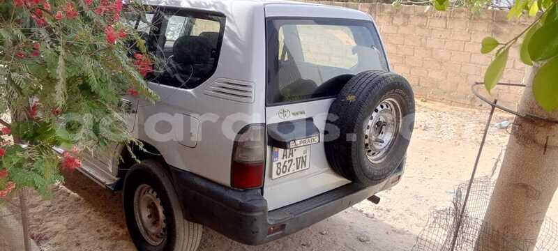 Big with watermark toyota land cruiser prado region de thies thies 33461
