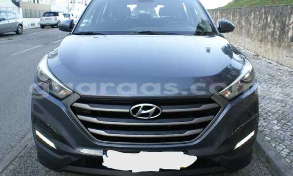 Buy Used Hyundai Tucson Silver Car in Gossas in Fatick Buy Used Hyundai Tucson Silver Car in Gossas in Fatick