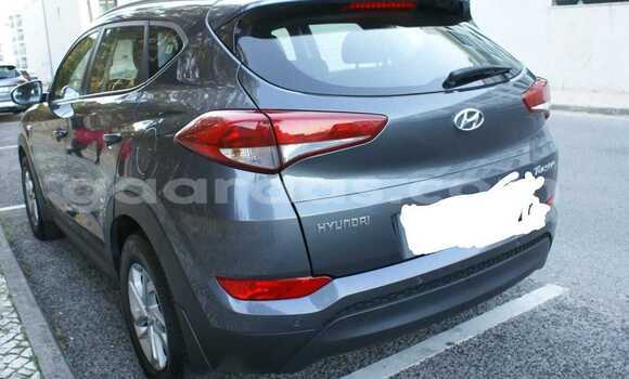 Buy Used Hyundai Tucson Silver Car in Gossas in Fatick Buy Used Hyundai Tucson Silver Car in Gossas in Fatick
