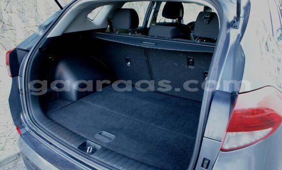 Buy Used Hyundai Tucson Silver Car in Gossas in Fatick Buy Used Hyundai Tucson Silver Car in Gossas in Fatick