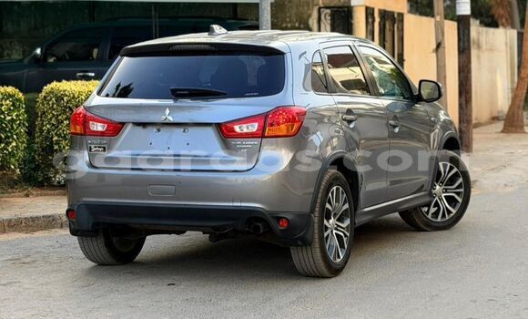 Buy Used Mitsubishi Outlander Silver Car in Dakar in Dakar Buy Used Mitsubishi Outlander Silver Car in Dakar in Dakar