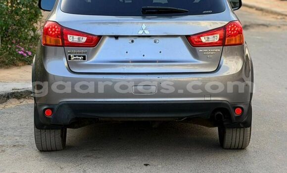 Buy Used Mitsubishi Outlander Silver Car in Dakar in Dakar Buy Used Mitsubishi Outlander Silver Car in Dakar in Dakar
