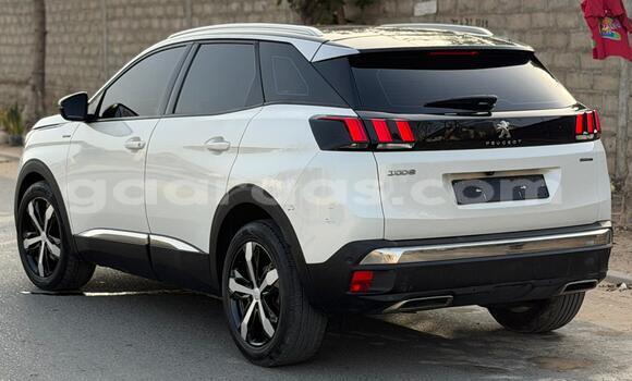 Buy Used Peugeot 3008 White Car in Dakar in Dakar Buy Used Peugeot 3008 White Car in Dakar in Dakar