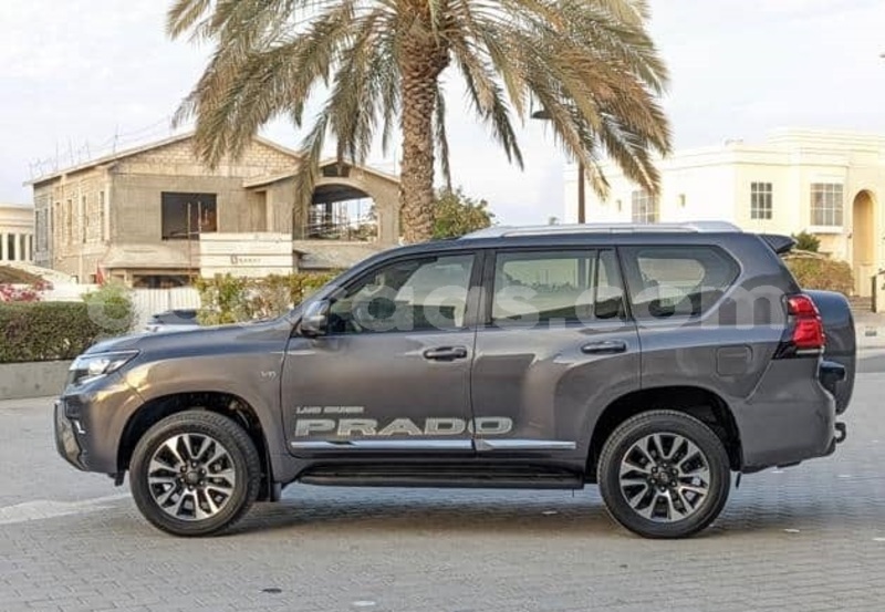 Big with watermark toyota land cruiser prado dakar dakar 33470