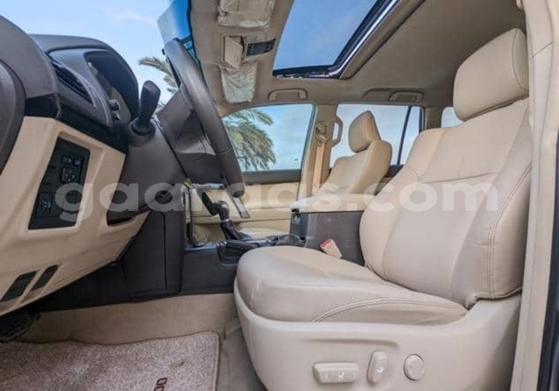 Big with watermark toyota land cruiser prado dakar dakar 33470