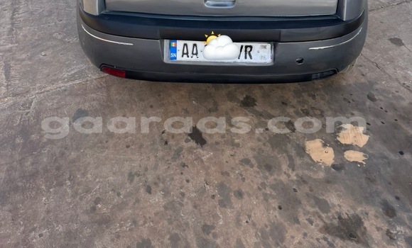 Acheter Occasion Voiture Citroen C4 Gray à Dakar, Dakar Acheter Occasion Voiture Citroen C4 Gray à Dakar, Dakar