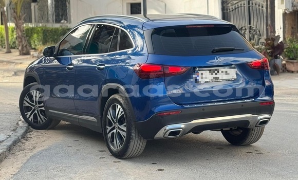Acheter Occasion Voiture Mercedes‒Benz GLA-klasse AMG Bleu à Dakar, Dakar Acheter Occasion Voiture Mercedes‒Benz GLA-klasse AMG Bleu à Dakar, Dakar