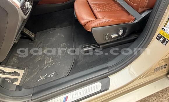 Acheter Occasion Voiture BMW X4 Or métallique à Dakar, Dakar Acheter Occasion Voiture BMW X4 Or métallique à Dakar, Dakar