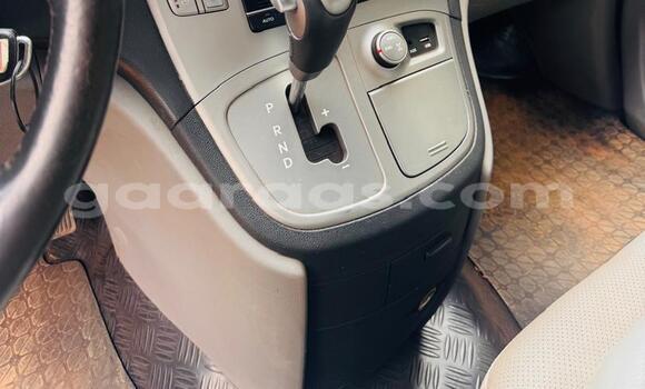 Acheter Occasion Voiture Hyundai Starex Beige à Dakar, Dakar Acheter Occasion Voiture Hyundai Starex Beige à Dakar, Dakar