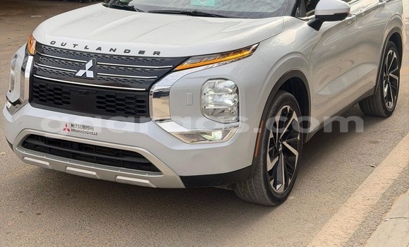 Acheter Occasion Voiture Mitsubishi Outlander Gris à Dakar, Dakar Acheter Occasion Voiture Mitsubishi Outlander Gris à Dakar, Dakar