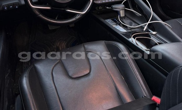 Buy Used Hyundai Elantra Gris métalisé Car in Dakar in Dakar Buy Used Hyundai Elantra Gris métalisé Car in Dakar in Dakar