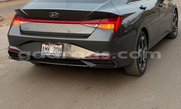 Buy Used Hyundai Elantra Gris métalisé Car in Dakar in Dakar Buy Used Hyundai Elantra Gris métalisé Car in Dakar in Dakar