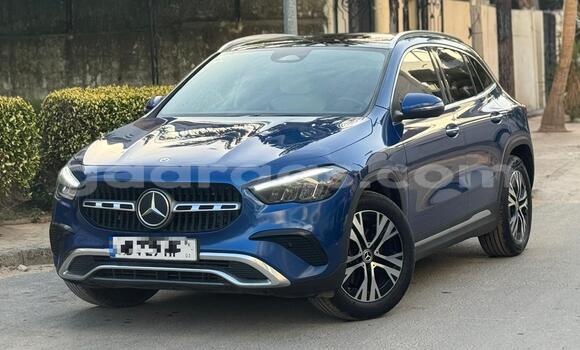 Acheter Neuf Voiture Mercedes-Benz C-Classe Bleu à Dakar, Dakar Acheter Neuf Voiture Mercedes-Benz C-Classe Bleu à Dakar, Dakar