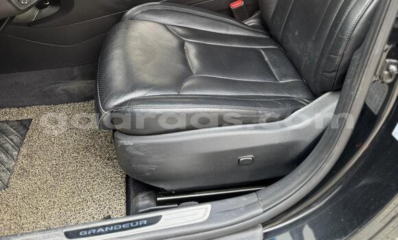 Acheter Neuf Voiture Hyundai Grandeur Noir à Dakar, Dakar Acheter Neuf Voiture Hyundai Grandeur Noir à Dakar, Dakar